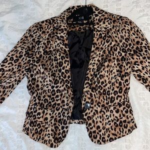 FOREVER 21 Cheetah Blazer. Size Small-Petite.